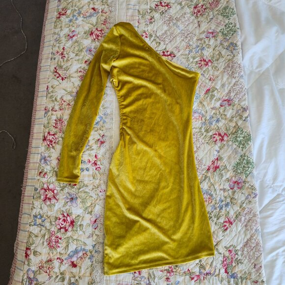 Forever 21 Velvet One Shoulder Cut Out Dress, Size Small - Picture 1 of 6